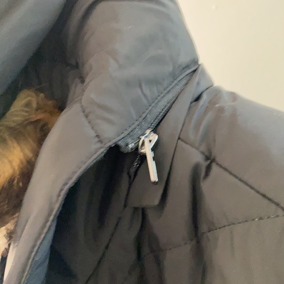 American Rag Women's Fur-Trim Removable Hood Insulated Puffer Vest - Picture 9 of 15